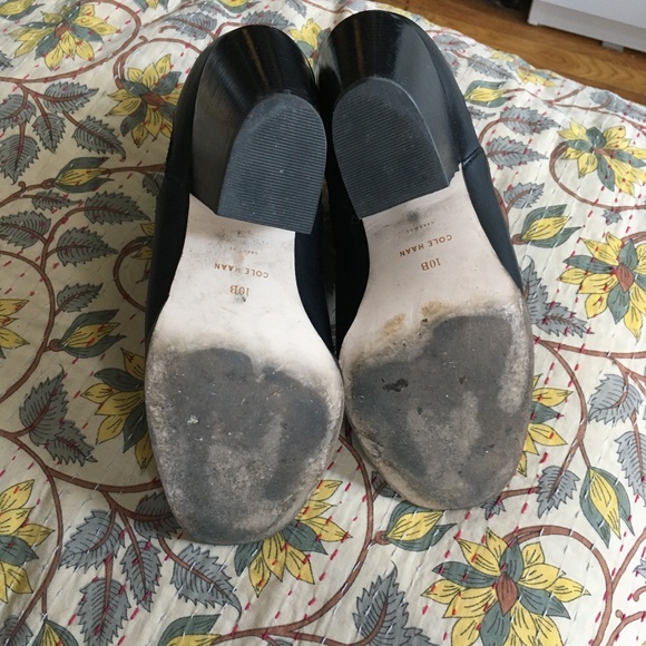 Cole Haan Black Leather Ankle Boots, size 10 - Picture 2 of 2